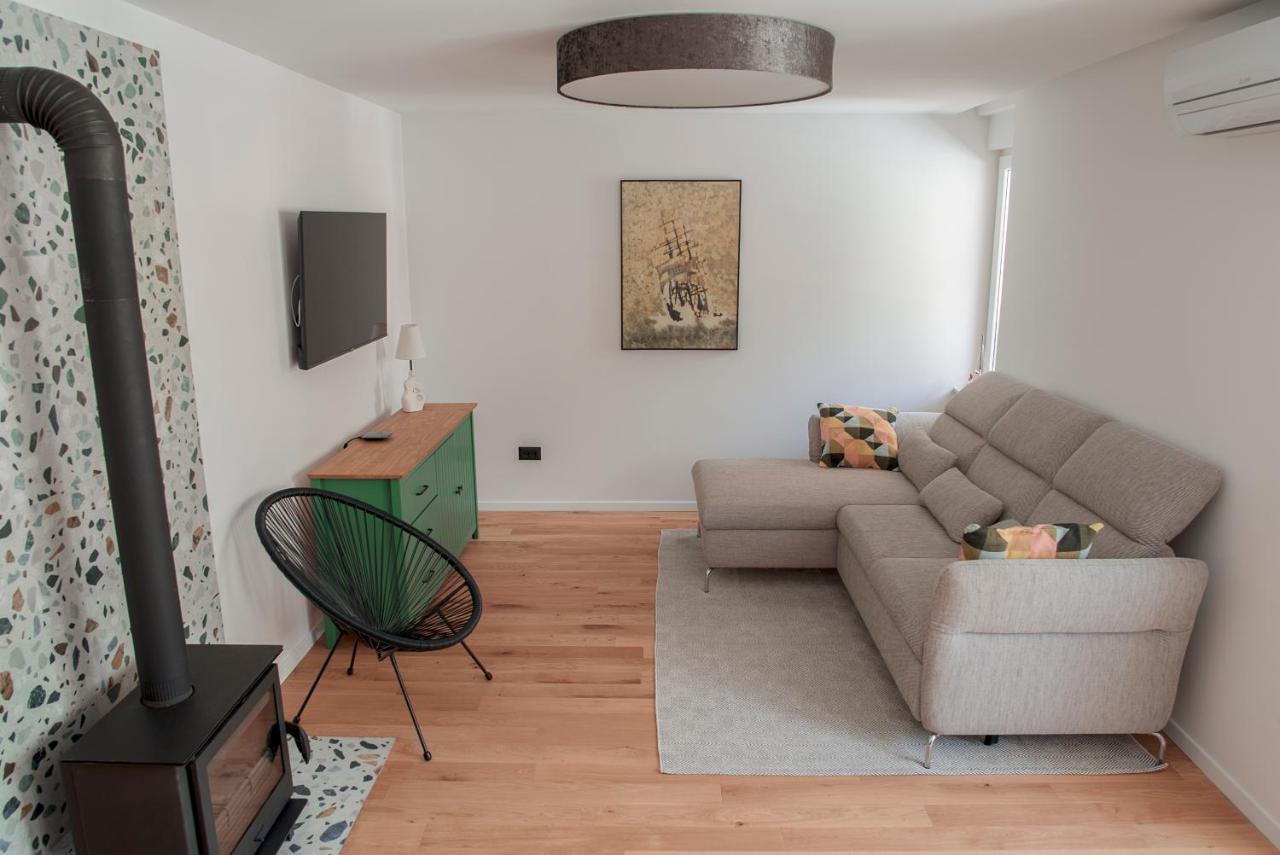 Apartment Vito Omiš Eksteriør billede