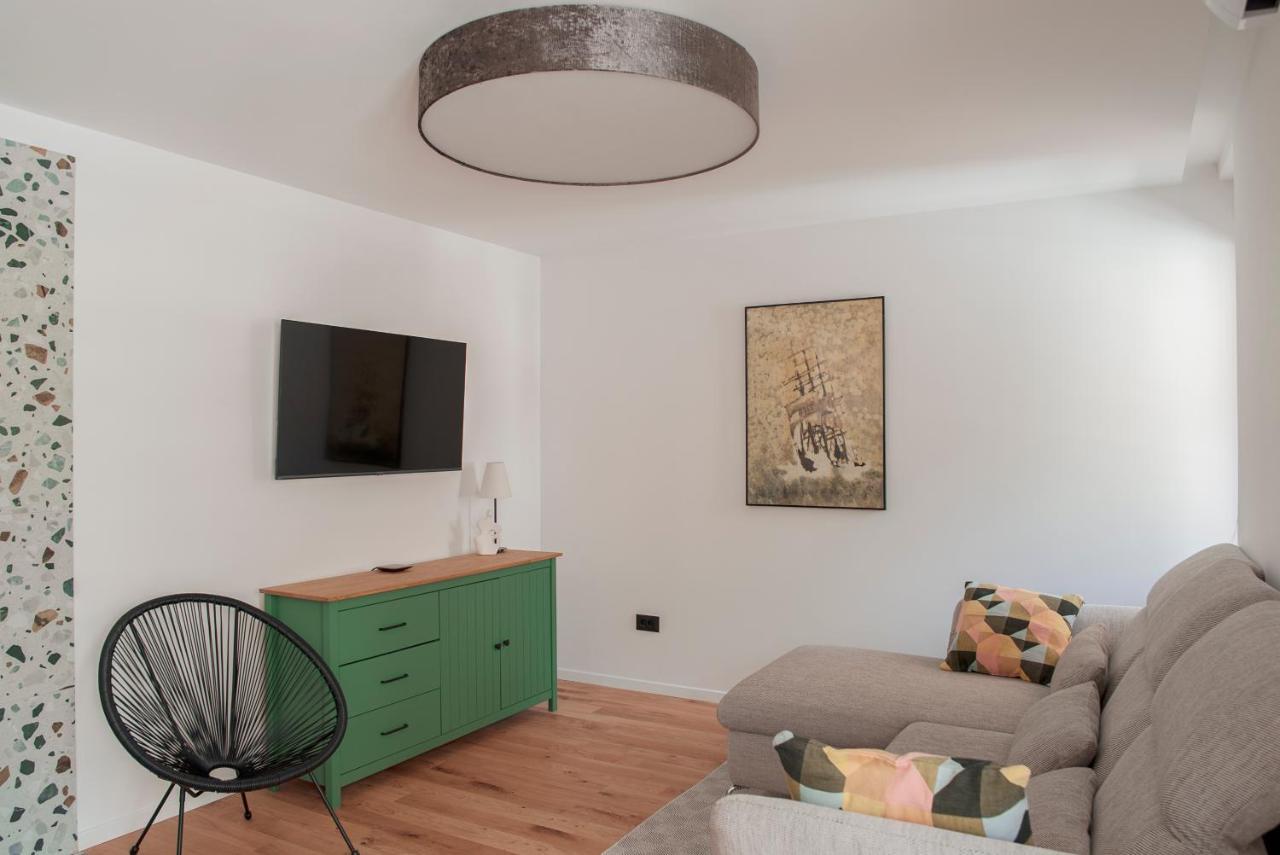 Apartment Vito Omiš Eksteriør billede
