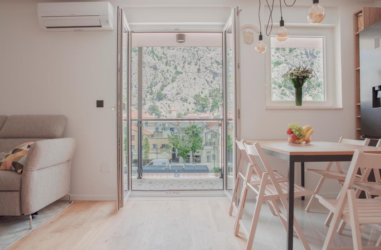 Apartment Vito Omiš Eksteriør billede
