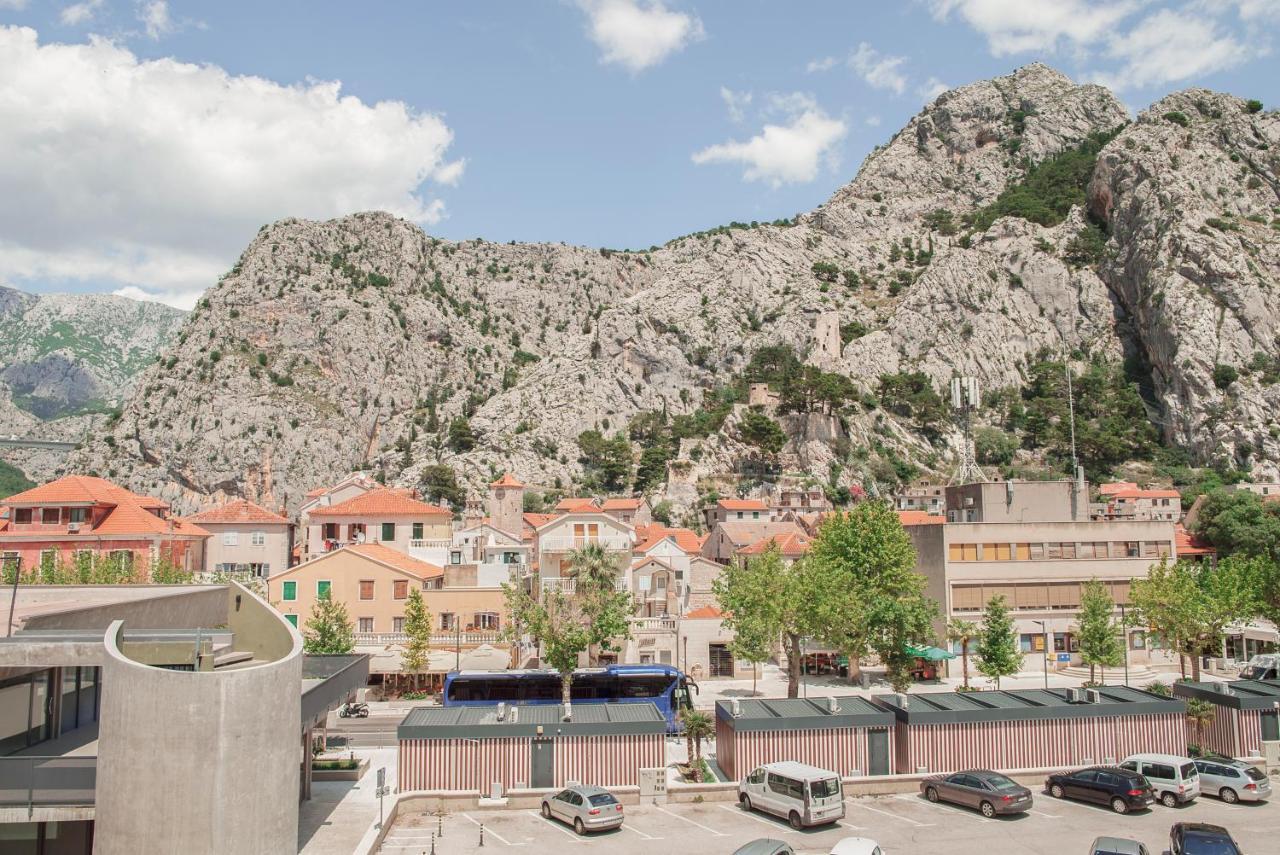 Apartment Vito Omiš Eksteriør billede