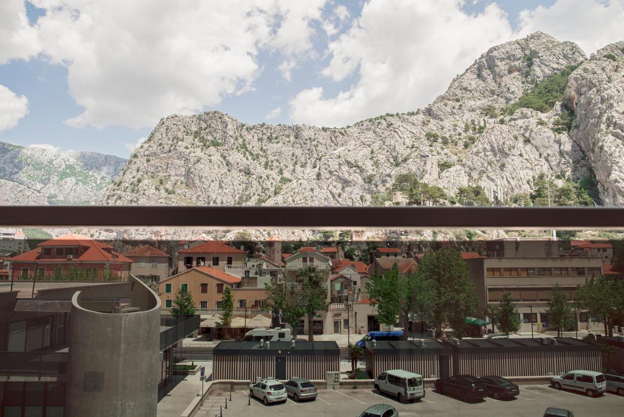 Apartment Vito Omiš Eksteriør billede